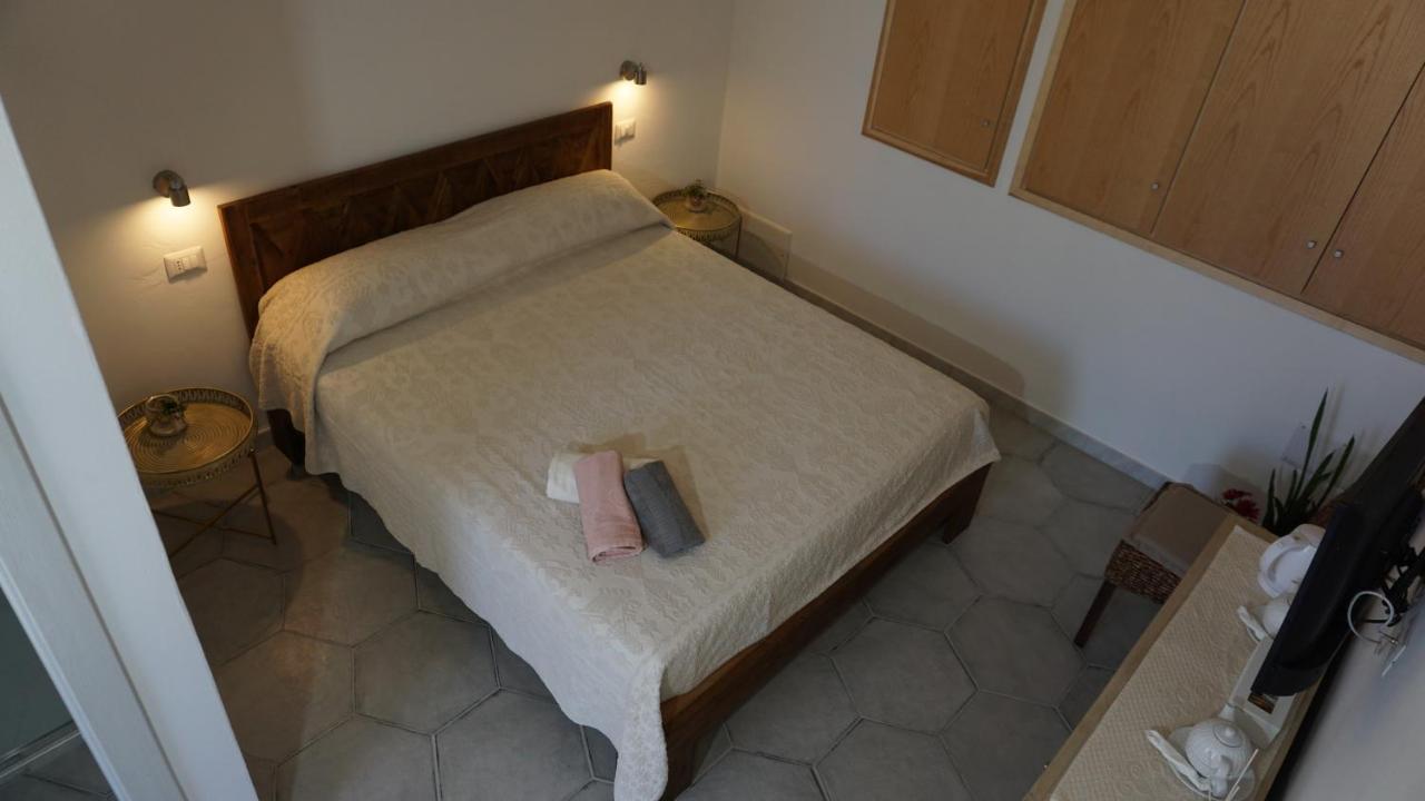 奧爾比亞Li Petri Manni住宿加早餐旅馆 外观 照片